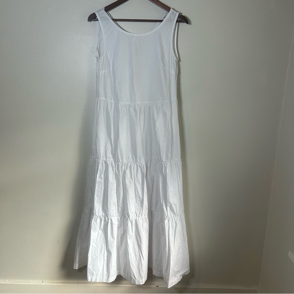 White Maxi Sundress with Tiered Skirt and Scoop Neck and Bow Tie Back - Picture 1 of 5